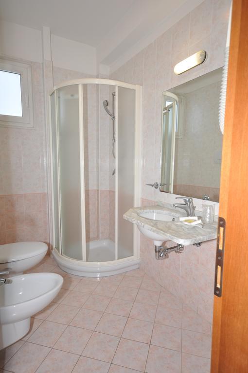 Hotel Adriatic&Beauty Rimini Pokoj fotografie