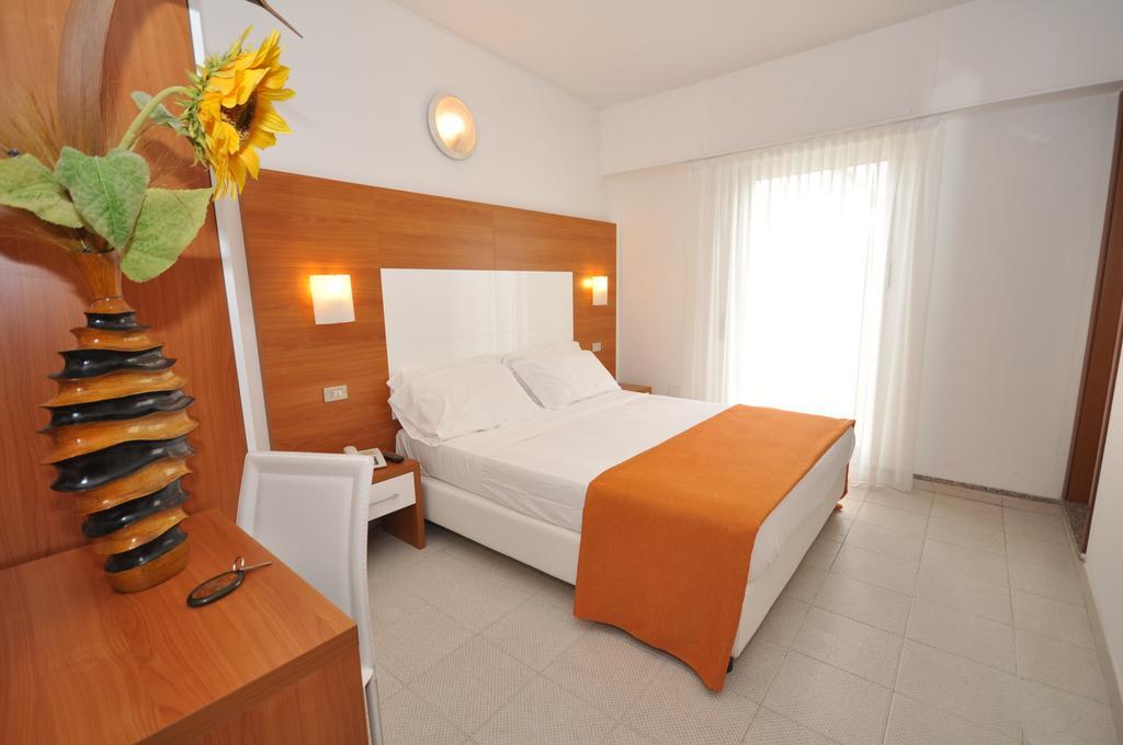 Hotel Adriatic&Beauty Rimini Pokoj fotografie